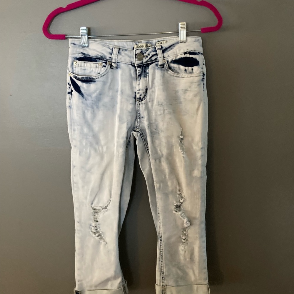 Diego Rein Crop Stonewashed Jeans. NWOT